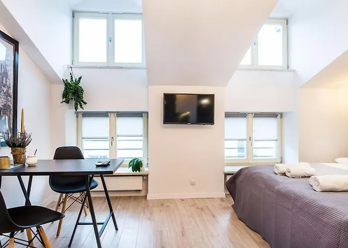 Old Town Apartments - 36A