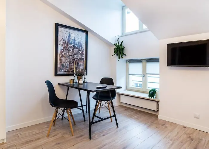 Old Town Apartments - 36A